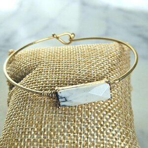 Gold-tone Wire Latch Bracelet with Baguette-Shaped Natural Stone